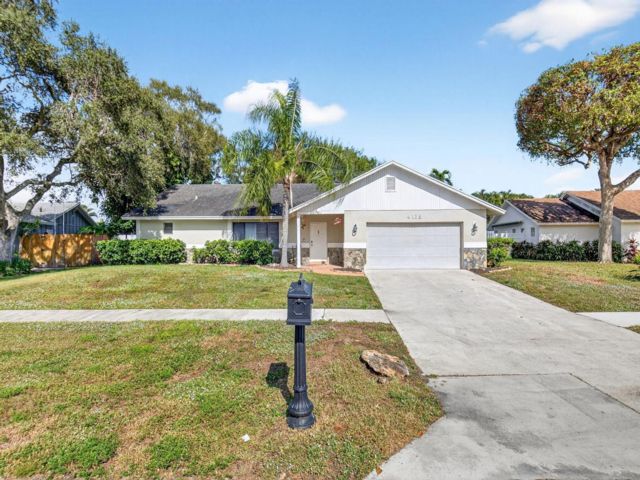  4 BR,  2.00 BTH &nbsp; style home in Boca Raton