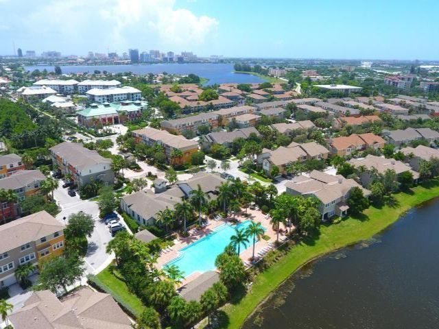  4 BR,  3.50 BTH &nbsp; style home in West Palm Beach