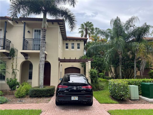  3 BR,  2.50 BTH &nbsp; style home in West Palm Beach