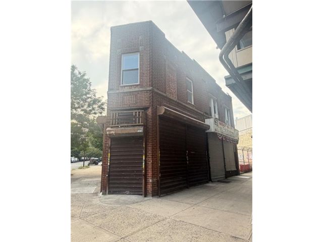 Studio,  0.00 BTH &nbsp;Business only style home in Boro-park