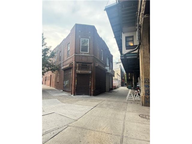 [PHOTO]