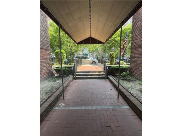 [PHOTO]