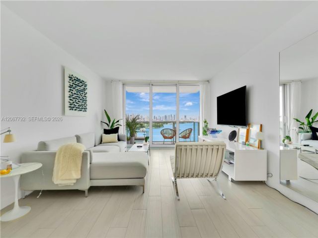  1 BR,  1.00 BTH &nbsp; style home in Carl Fisher