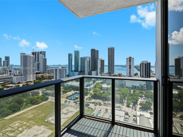  2 BR,  2.00 BTH &nbsp; style home in Miami