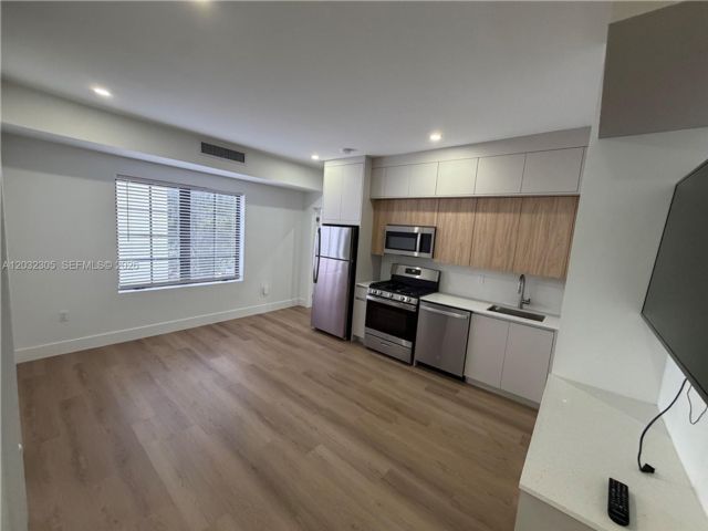  1 BR,  1.00 BTH &nbsp; style home in Carl Fisher