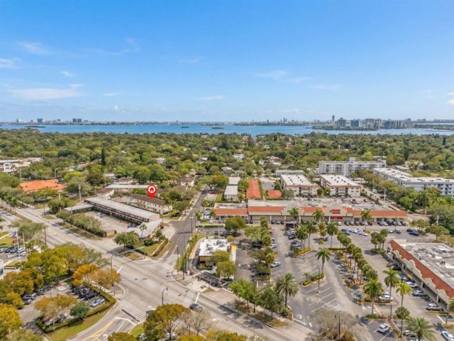  2 BR,  2.00 BTH &nbsp; style home in El Portal