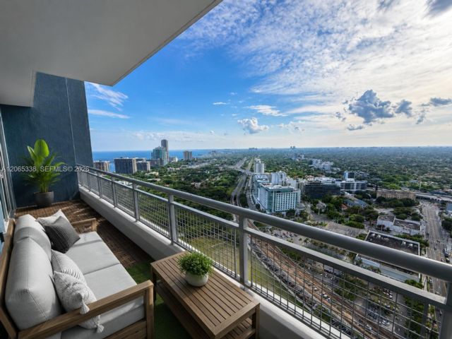  1 BR,  2.00 BTH &nbsp; style home in Miami