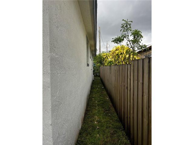 [PHOTO]