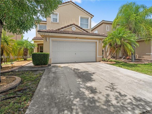  4 BR,  2.50 BTH &nbsp; style home in Florida City