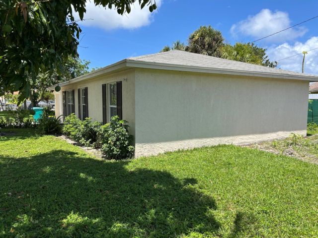  3 BR,  2.00 BTH &nbsp; style home in Boynton Beach