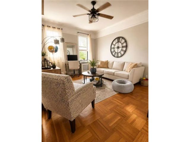  1 BR,  1.00 BTH &nbsp;Co-op style home in Bay Ridge