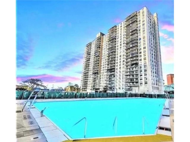  1 BR,  1.00 BTH &nbsp;Condominium style home in Brighton Beach