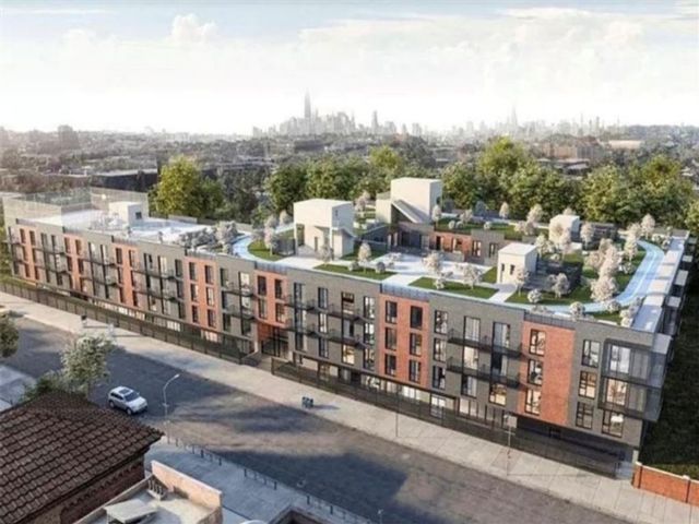  2 BR,  2.00 BTH &nbsp;Condominium style home in Dyker Heights
