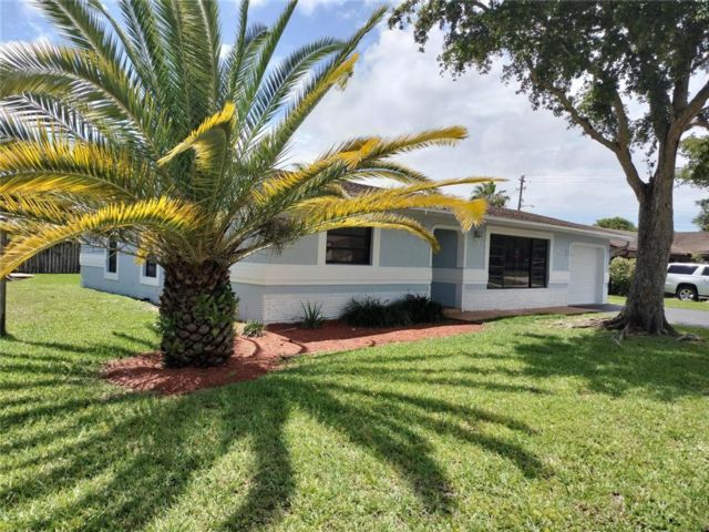  4 BR,  2.00 BTH &nbsp; style home in Margate