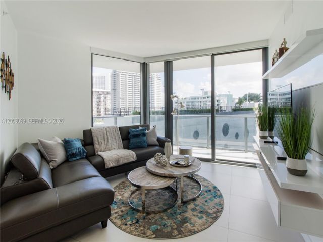  3 BR,  2.00 BTH &nbsp; style home in Miami