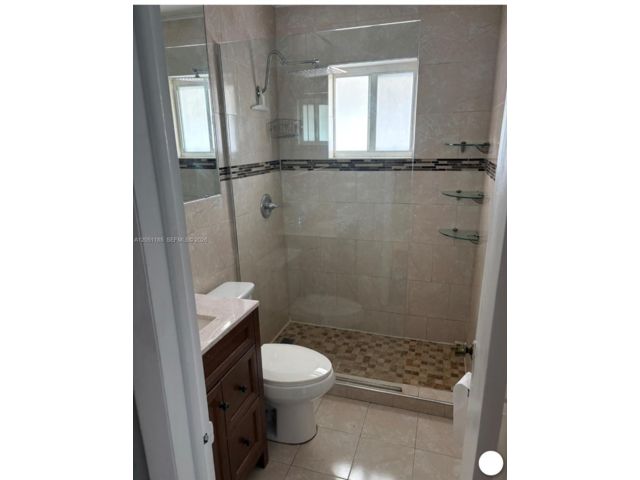 [PHOTO]