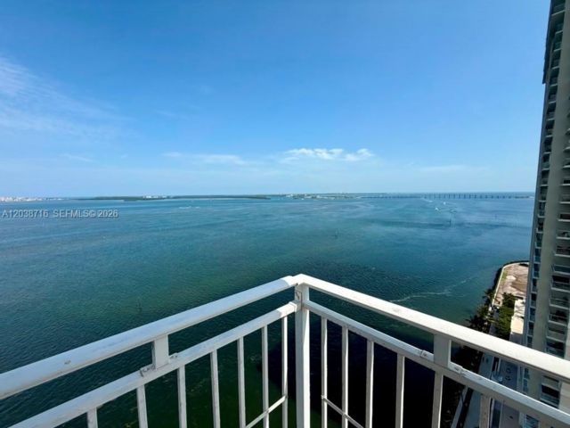  2 BR,  2.00 BTH &nbsp; style home in Miami