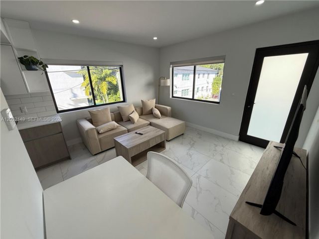  1 BR,  1.00 BTH &nbsp; style home in Carl Fisher
