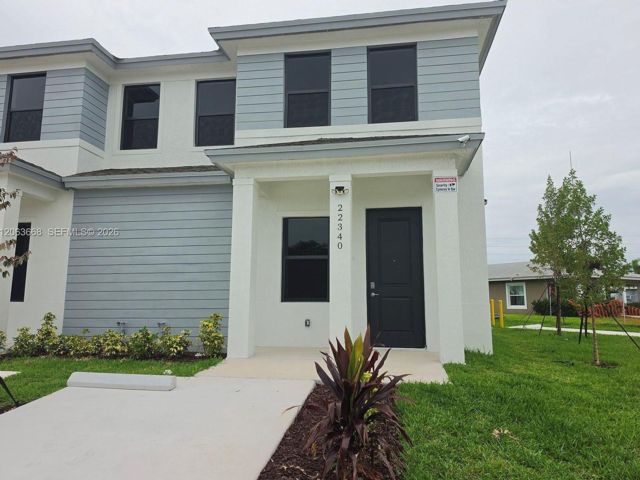  4 BR,  3.00 BTH &nbsp; style home in Miami