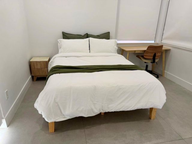 [PHOTO]