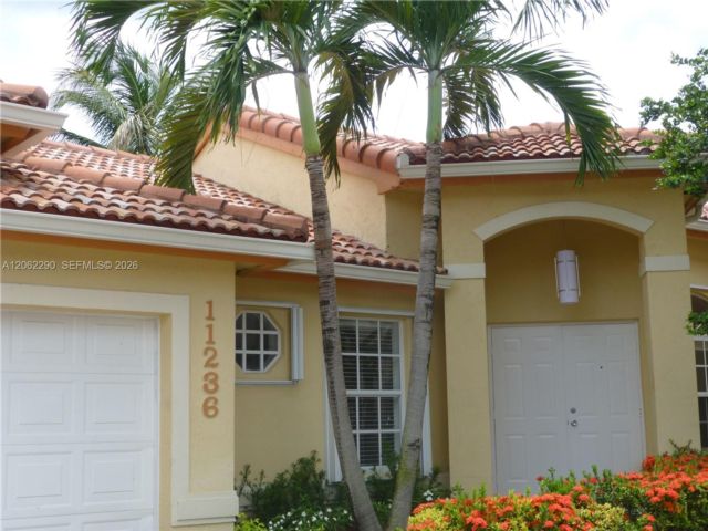  4 BR,  2.00 BTH &nbsp; style home in Medley