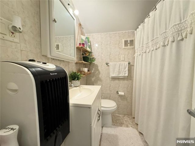 [PHOTO]