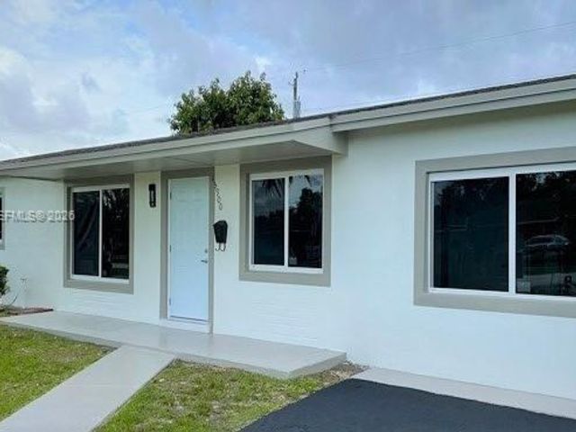  4 BR,  2.00 BTH &nbsp; style home in Cutler Bay