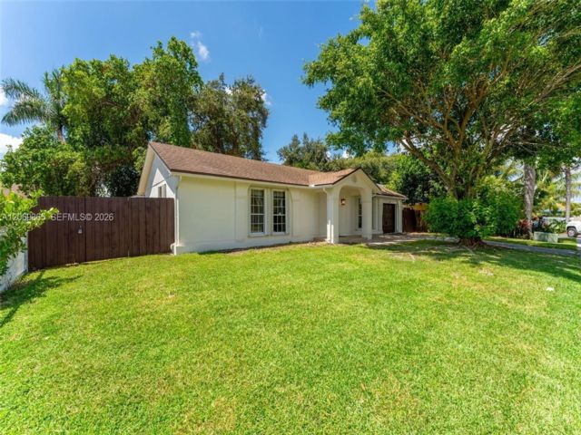  4 BR,  2.00 BTH &nbsp; style home in Homestead
