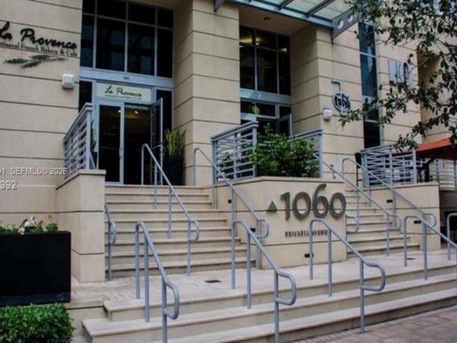  2 BR,  2.50 BTH &nbsp; style home in Miami