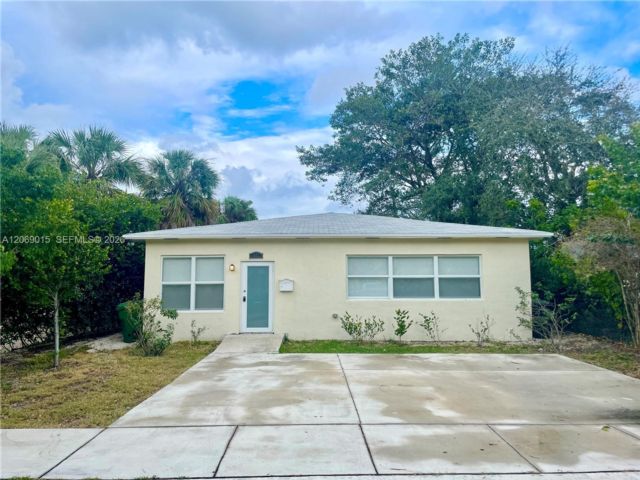  4 BR,  2.00 BTH &nbsp; style home in Fort Lauderdale