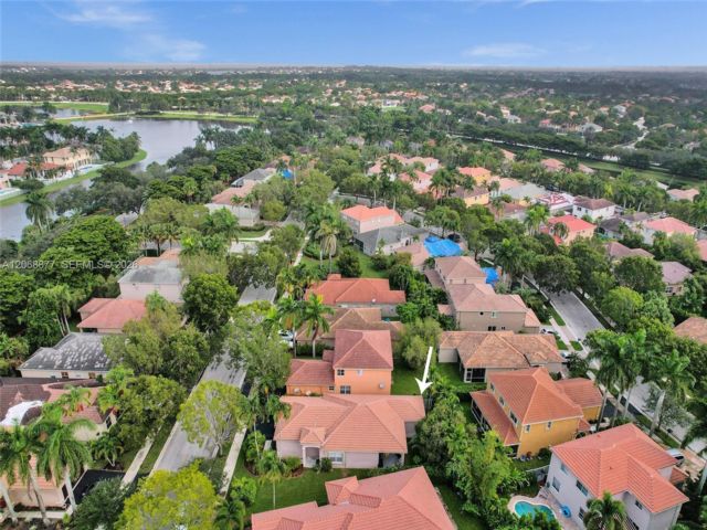 [PHOTO]