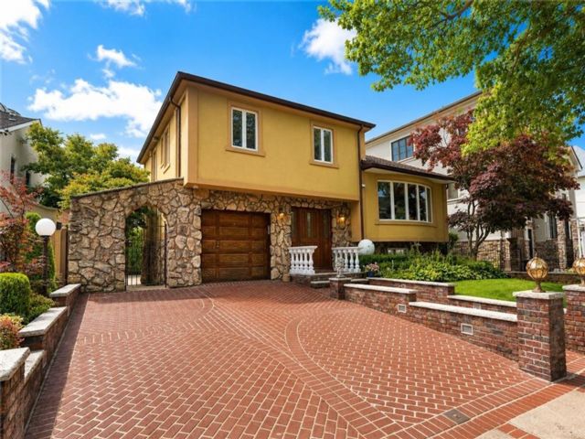 [Mill Basin Real Estate, listing number 3347500]