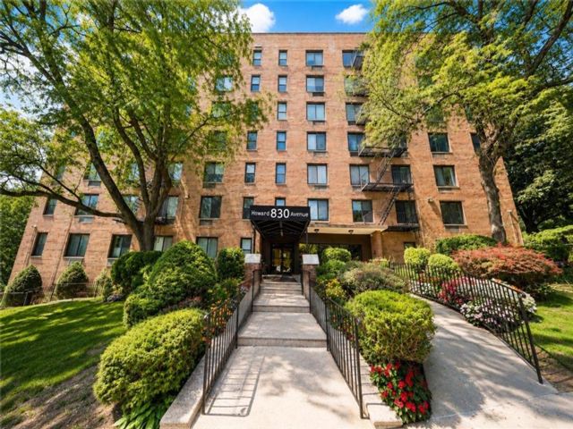  1 BR,  1.00 BTH &nbsp;Condominium style home in Sunnyside