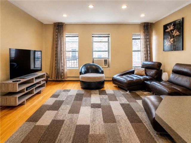 1 BR,  1.00 BTH &nbsp;Co-op style home in Madison