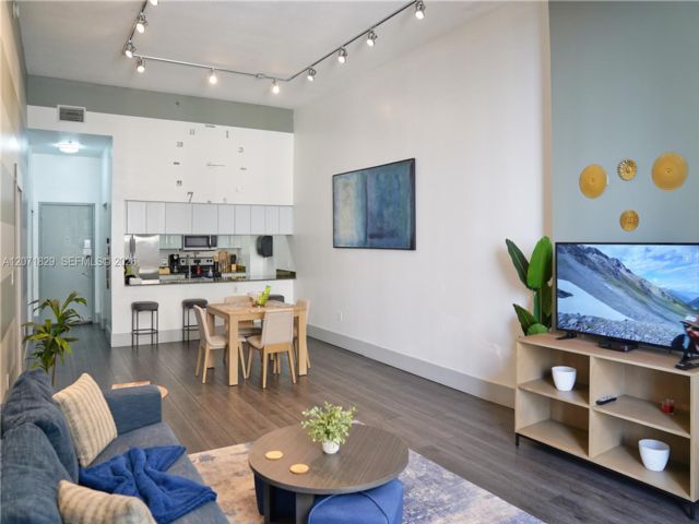 2 BR,  1.00 BTH &nbsp; style home in Miami