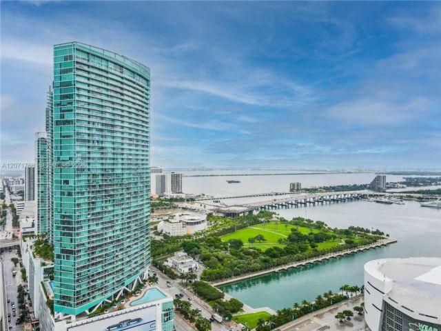  2 BR,  2.00 BTH &nbsp; style home in Miami