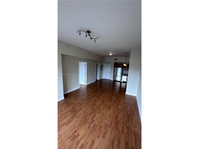  1 BR,  1.50 BTH &nbsp; style home in Miami