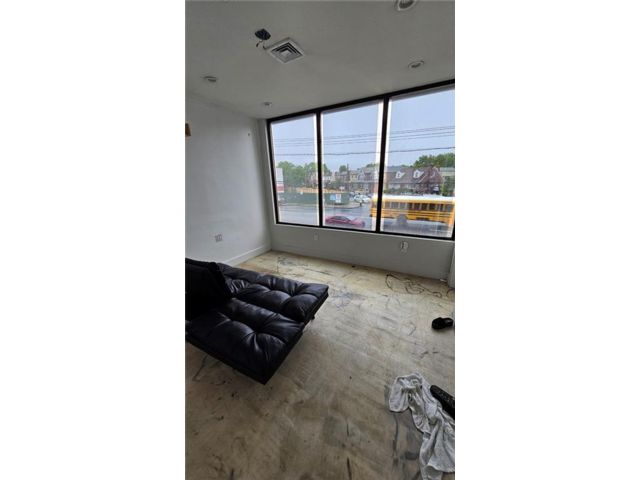 Studio,  0.00 BTH &nbsp;Store style home in Flatlands