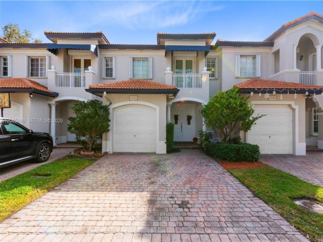  3 BR,  2.50 BTH &nbsp;Townhouse style home in Miami