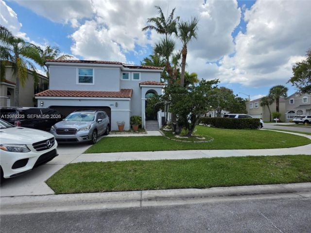  3 BR,  2.00 BTH &nbsp; style home in Hollywood