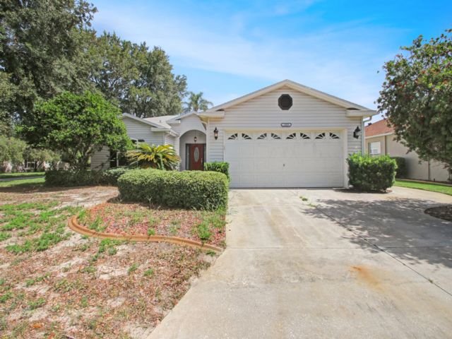  3 BR,  2.00 BTH &nbsp;Ranch style home in Leesburg