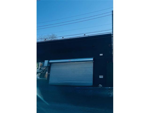 [PHOTO]