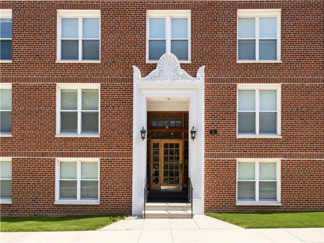 Studio,  1.00 BTH &nbsp;Co-op style home in Bay Ridge