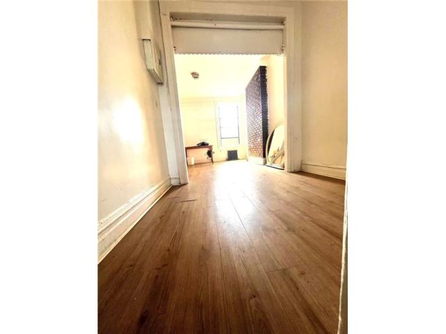 [PHOTO]