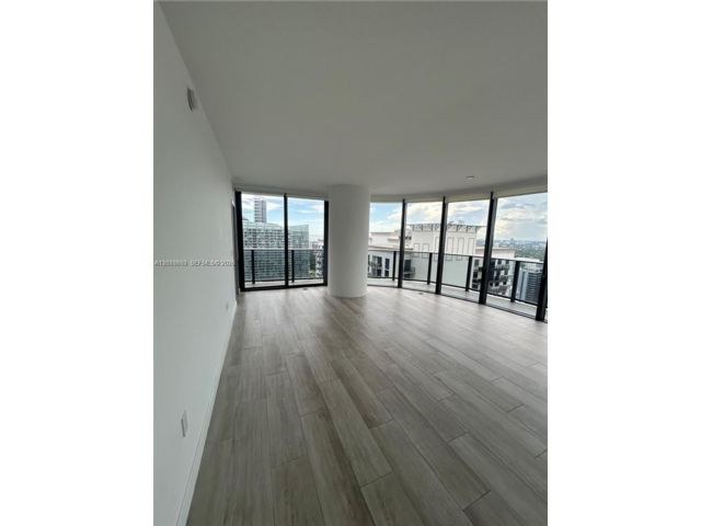  2 BR,  2.00 BTH &nbsp; style home in Miami