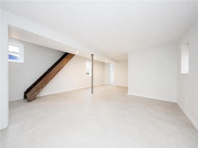 [PHOTO]