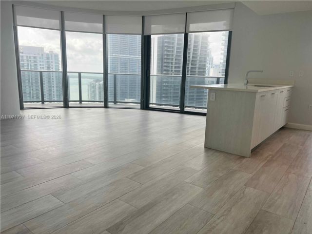  2 BR,  2.50 BTH &nbsp;Condo style home in Miami