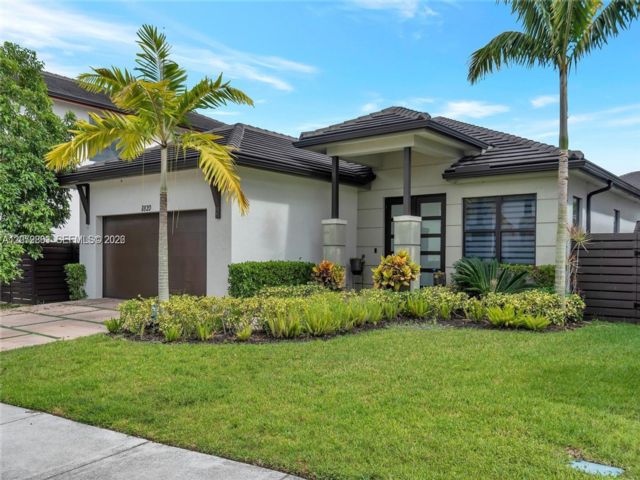  3 BR,  3.00 BTH &nbsp; style home in Hialeah
