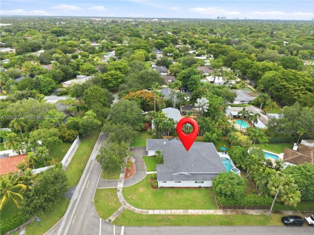  4 BR,  3.00 BTH &nbsp; style home in Cutler Bay