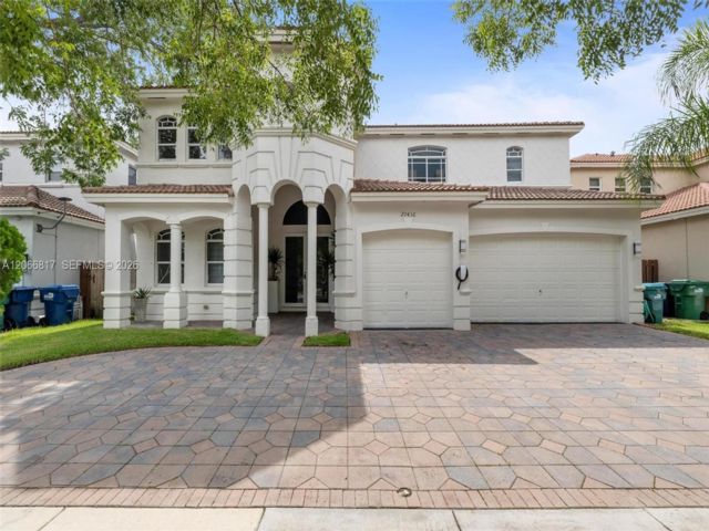  5 BR,  3.00 BTH &nbsp; style home in Miami